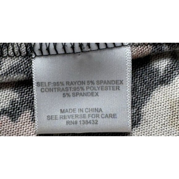 MODCLOTH Women Dress Mixed Media Wrap Top 3/4 Sleeve Sz XL Black Floral 34-7 - Picture 6 of 11